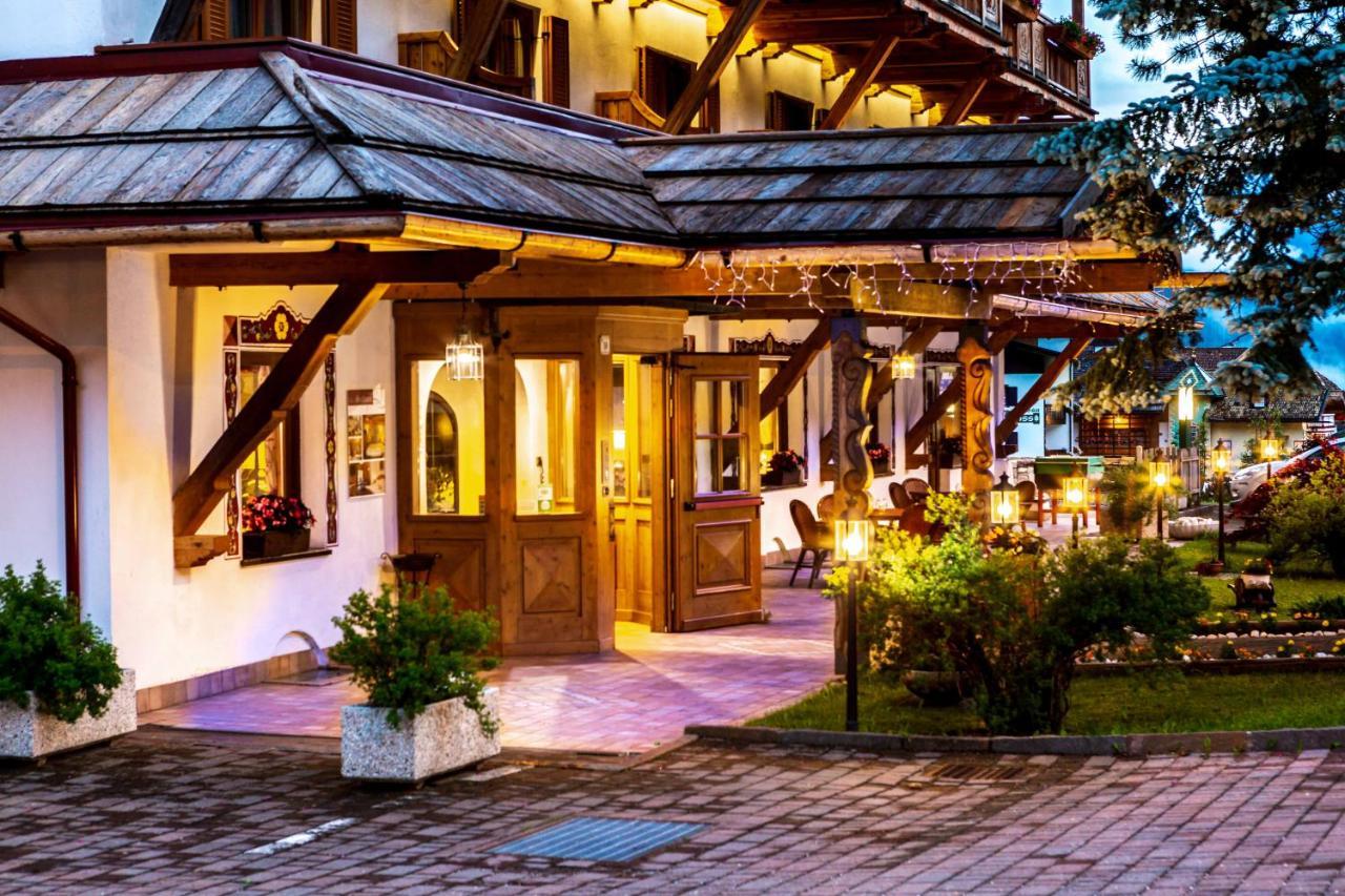 Hotel Salvan Кампителло-ди-Фасса Экстерьер фото
