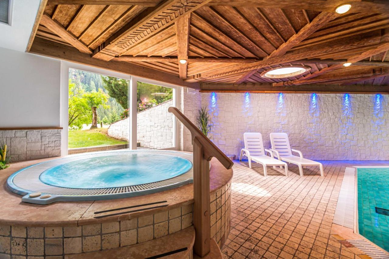 Hotel Salvan Кампителло-ди-Фасса Экстерьер фото