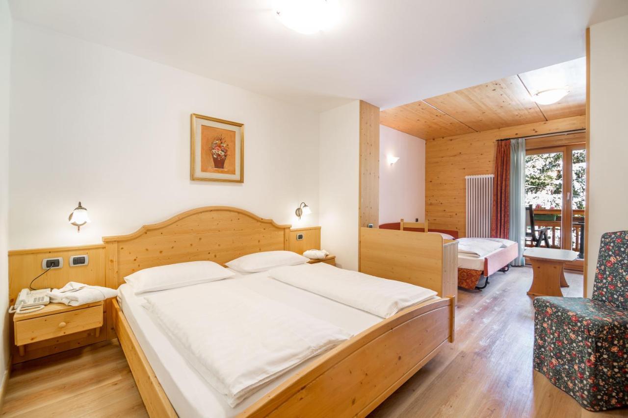 Hotel Salvan Кампителло-ди-Фасса Экстерьер фото