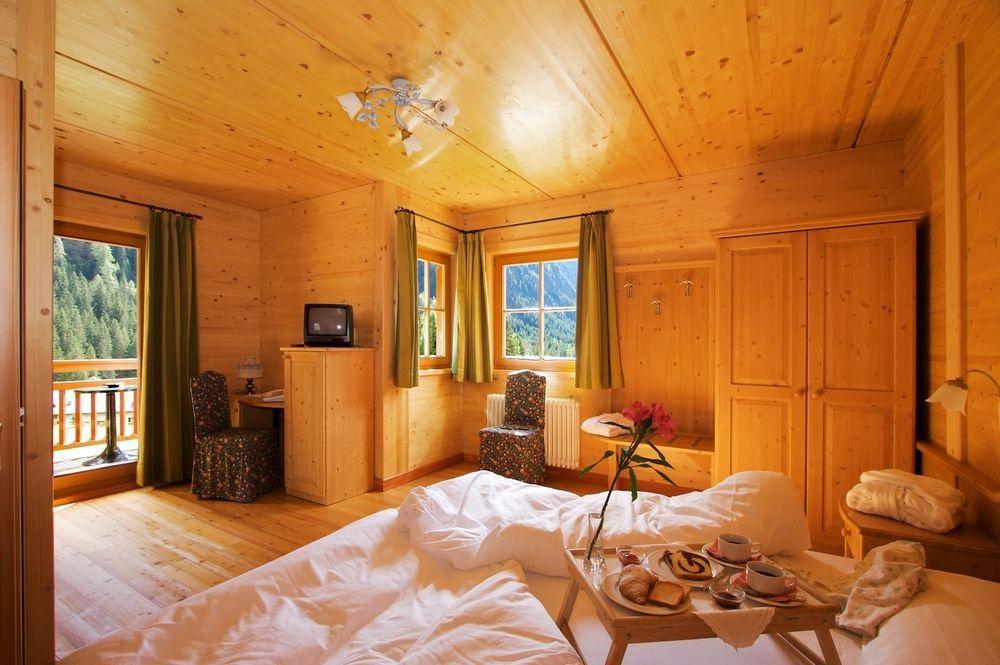 Hotel Salvan Кампителло-ди-Фасса Экстерьер фото